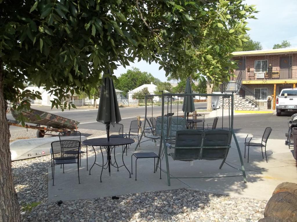 ثيرموبوليس Budget Host Elk Antler Inn المظهر الخارجي الصورة